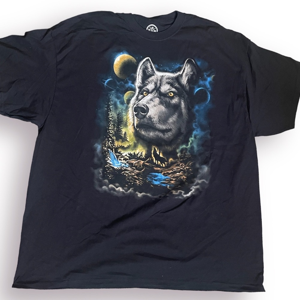 WOLF GALAXY GRAPHIC T SHIRT
